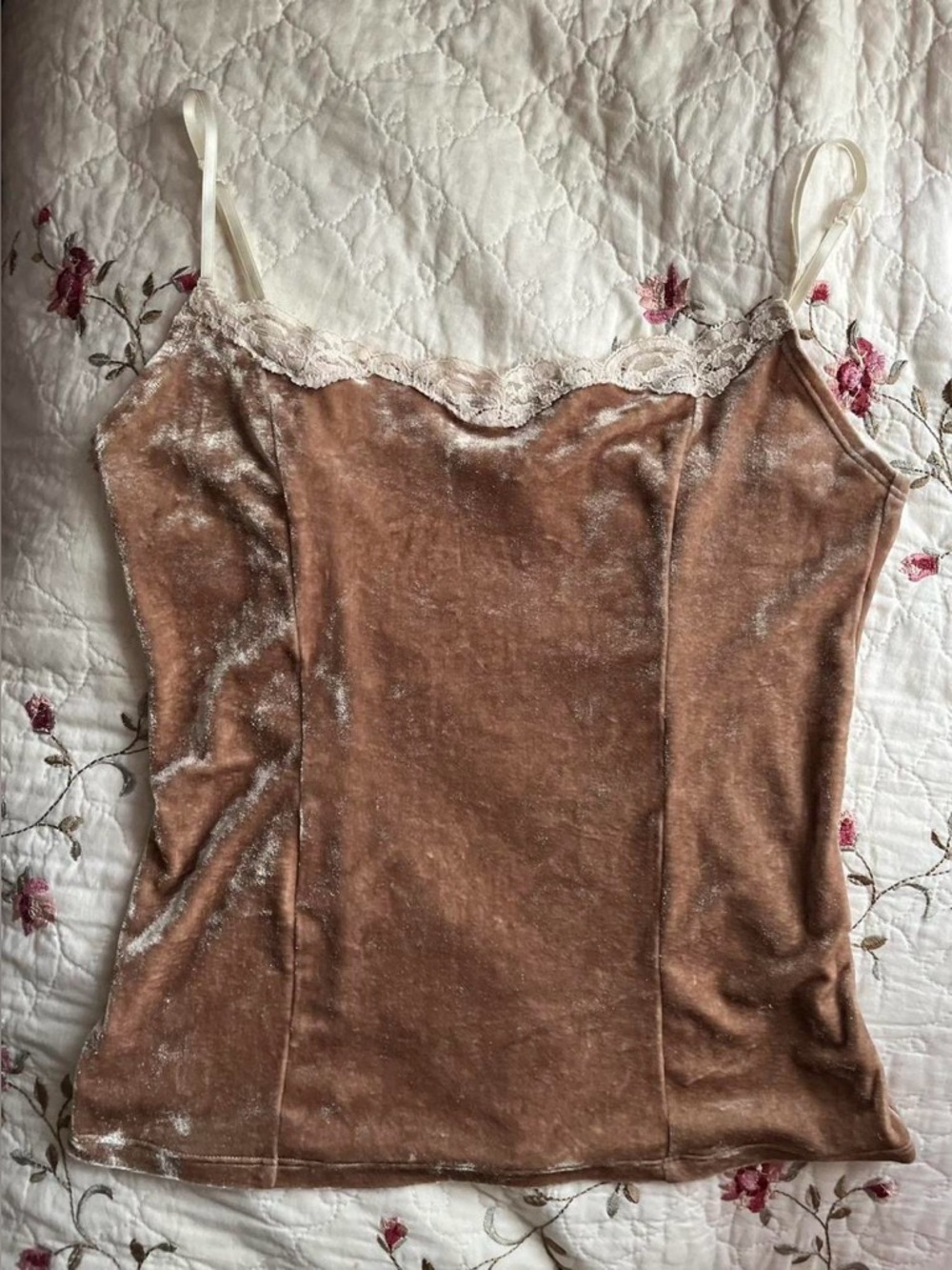 Vintage Y2K Banana Republic Velvet Lace-Trim Camisole